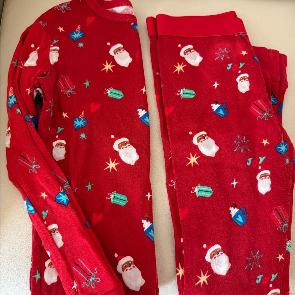 Wondershop Red Santa Kids Pajama Set